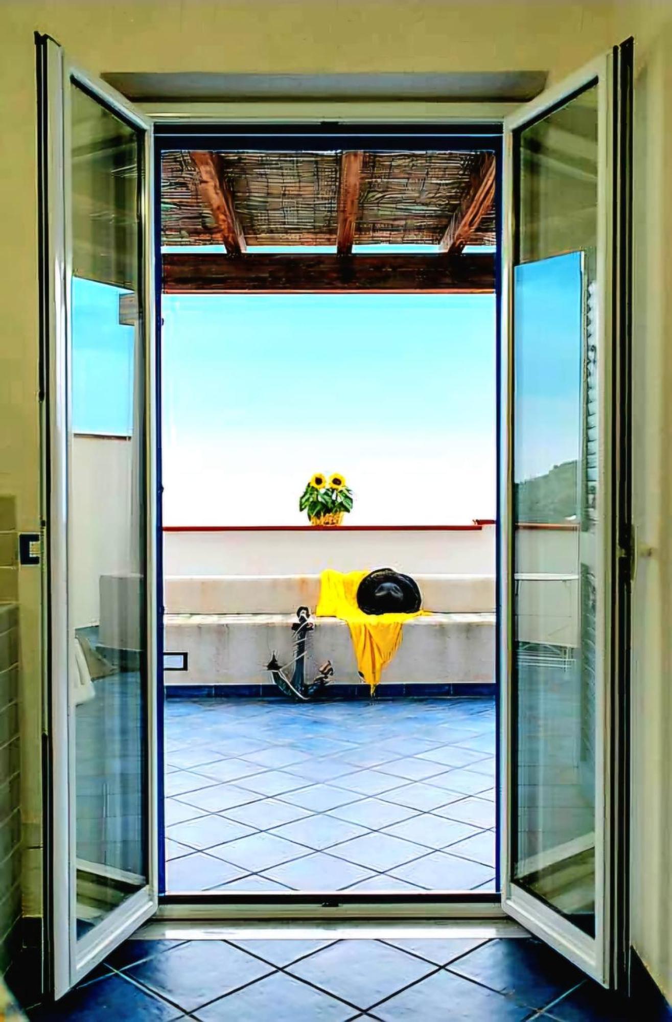 Magico Appartamenti Scafa - Marina Capo dʼOrlando Extérieur photo