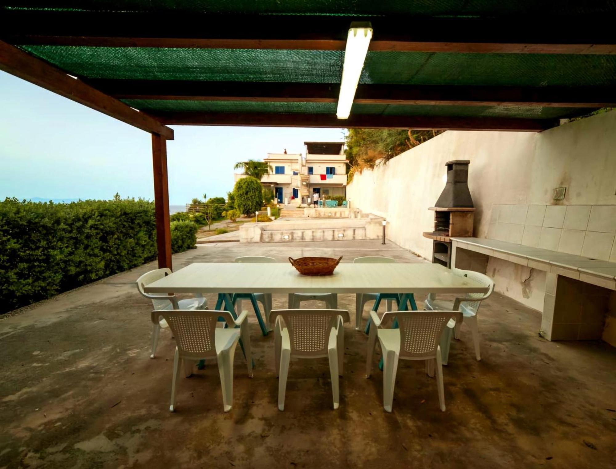 Magico Appartamenti Scafa - Marina Capo dʼOrlando Extérieur photo